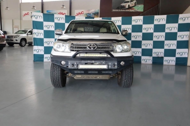 16595ToyotaFortuner002-th.jpg