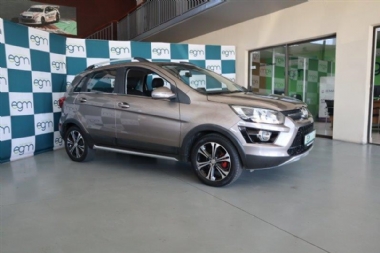 2018 BAIC X 25 1.5 Fashion  - ABS, AIRCON, CLIMATE CONTROL, ELECTRIC WINDOWS, PARK DISTANCE CONTROL, XENON LIGHTS, SUNROOF, AIRBAGS, ALARM, FULL-SERVICE RECORD, RADIO, BLUETOOTH, USB, SPARE KEYS. Finance available, trade-ins welcome, Rental, T&C'S apply!!!
