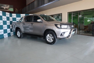 2017 Toyota Hilux 2.8 GD-6 Double Cab Auto  - ABS, AIRCON, CLIMATE CONTROL, ELECTRIC WINDOWS, REVERSE CAMERA, TOWBAR, AIRBAGS, ALARM, CRUISE CONTROL, PARTIAL-SERVICE RECORD, RADIO, BLUETOOTH, USB, CD, SPARE KEYS. Finance available, trade-ins welcome, Rental, T&C'S apply!!!