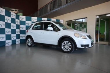 2014 Suzuki SX4 2.0i 6MT - ABS, AIRCON, ELECTRIC WINDOWS, TOWBAR, AIRBAGS, ALARM, CRUISE CONTROL, FULL-SERVICE RECORD, RADIO, CD, SPARE KEYS. Finance available, trade-ins welcome, Rental, T&C'S apply!!!