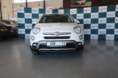 17011Fiat500X002-th.jpg