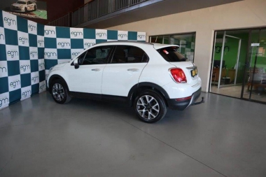 17011Fiat500X015-th.jpg