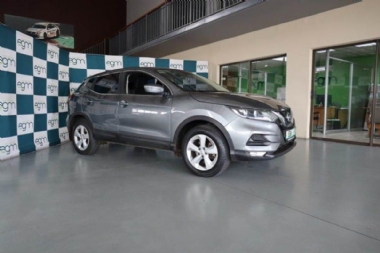 2018 Nissan Qashqai 1.2 T Acenta CVT - ABS, AIRCON, CLIMATE CONTROL, ELECTRIC WINDOWS, REVERSE CAMERA, TOWBAR, XENON LIGHTS, AIRBAGS, ALARM, CRUISE CONTROL, FULL-SERVICE RECORD, RADIO, BLUETOOTH, USB, AUX, CD. Finance available, trade-ins welcome, Rental, T&C'S apply!!!