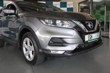 17039NissanQashqai003-th.jpg