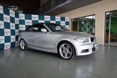 2012 BMW 125i (E88) Convertible Exclusive - ABS, AIRCON, ELECTRIC WINDOWS, LEATHER SEATS, PARK DISTANCE CONTROL, XENON LIGHTS, AIRBAGS, ALARM, FULL-SERVICE RECORD, RADIO, USB, AUX, CD. Finance available, trade-ins welcome, Rental, T&C'S apply!!!