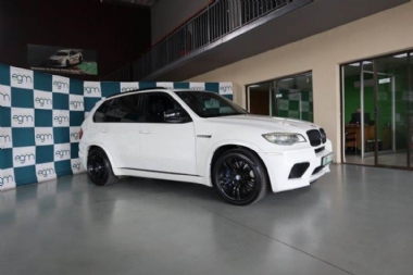 2014 BMW X5 M - ABS, AIRCON, CLIMATE CONTROL, ELECTRIC WINDOWS, LEATHER SEATS, PARK DISTANCE CONTROL, REVERSE CAMERA, TOWBAR, XENON LIGHTS, SUNROOF, AIRBAGS, ALARM, CRUISE CONTROL, HEATED SEATS, PARTIAL-SERVICE RECORD, RADIO, BLUETOOTH, USB, AUX, CD. Finance available, trade-ins welcome, Rental, T&C'S apply!!!