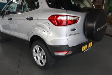 17110FordEcoSport018-th.jpg