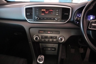 17188KiaSportage011-th.jpg