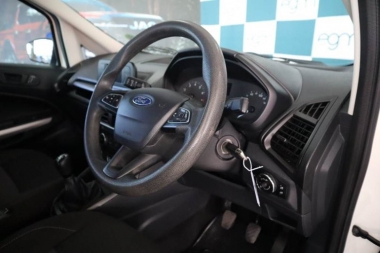 17192FordEcoSport009-th.jpg