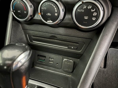 17203MazdaCX013-th.jpg