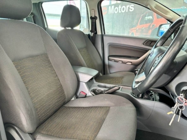 17229FordRanger006-th.jpg