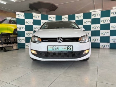 17234VWPolo1.2002-th.jpg