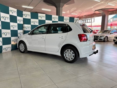 17234VWPolo1.2015-th.jpg