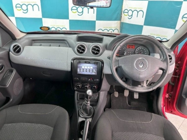 17254RenaultDuster008-th.jpg