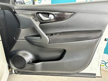 17262NissanQashqai005-th.jpg