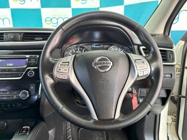17262NissanQashqai010-th.jpg