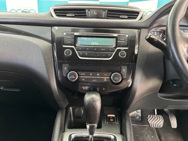 17262NissanQashqai011-th.jpg