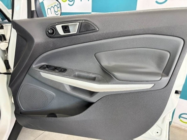 17273FordEcoSport005-th.jpg