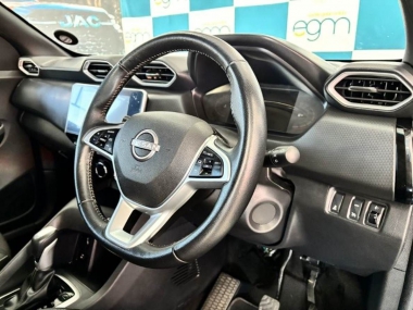17291NissanMagnite006-th.jpg