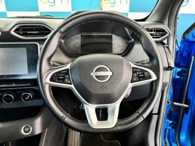 17291NissanMagnite007-th.jpg