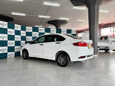17310HondaBalladeTrend015-th.jpg