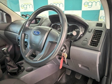 17333FordRanger008-th.jpg
