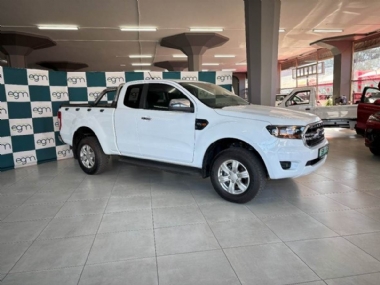 2022 Ford Ranger IX 2.2 TDCi XLS Super Cab Auto - ABS,AIRCON,ELECTRIC WINDOWS,PARK DISTANCE CONTROL,REVERSE CAMERA,TOWBAR,AIRBAGS,ALARM,CRUISE CONTROL,FULL-SERVICE RECORD,RADIO,BLUETOOTH,USB,SPARE KEYS. Finance available, trade-ins welcome, T&C'S apply!!!
