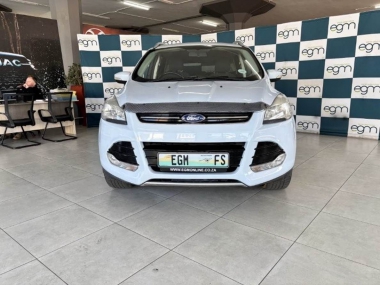 17406FordKugaEcoBoostAmbiente002-th.jpg