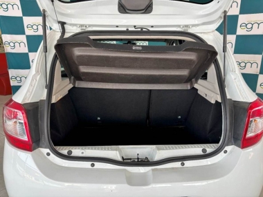 17415RenaultSandero019-th.jpg