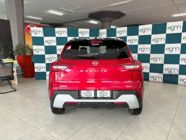 17424NissanMagnite017-th.jpg