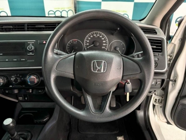 17427HondaBalladeTrend010-th.jpg