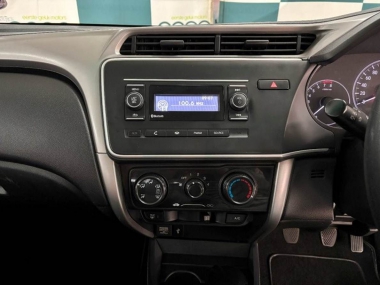 17427HondaBalladeTrend011-th.jpg