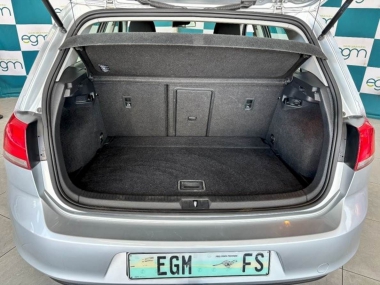 17428VWGolf024-th.jpg