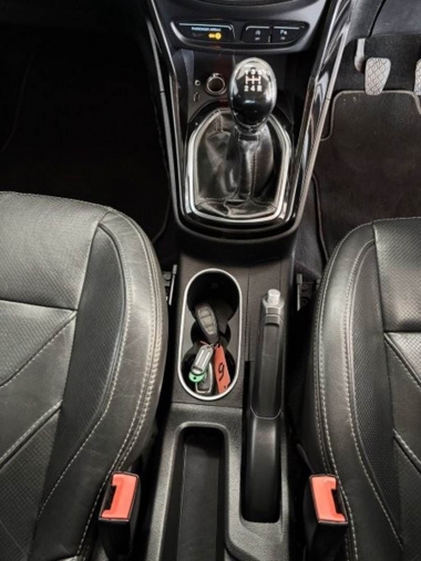 17430FordBMaxEcoboost013-th.jpg
