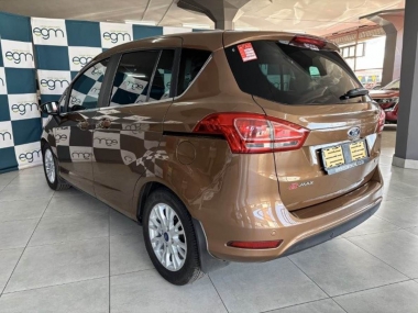17430FordBMaxEcoboost019-th.jpg