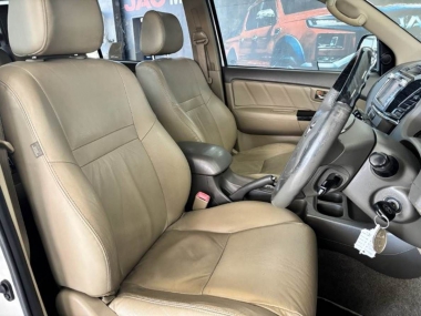 17442ToyotaFortuner006-th.jpg