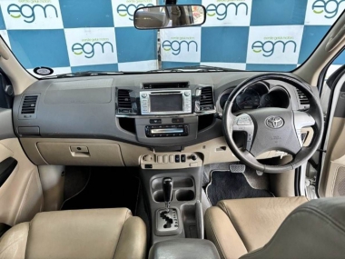 17442ToyotaFortuner008-th.jpg