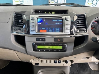 17442ToyotaFortuner011-th.jpg