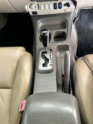 17442ToyotaFortuner012-th.jpg