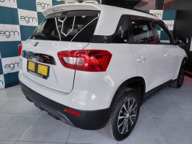 17461SuzukiVitaraBrezza006-th.jpg
