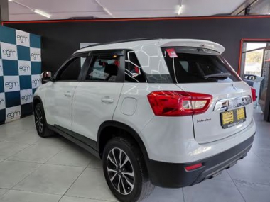 17461SuzukiVitaraBrezza008-th.jpg