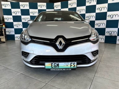 17468RenaultClioAuthentique002-th.jpg