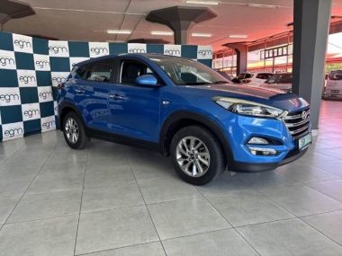 17470HyundaiTucson001-1-th.jpg