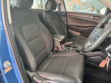 17470HyundaiTucson006-th.jpg