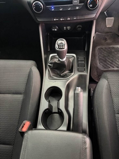 17470HyundaiTucson012-th.jpg