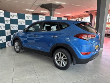 17470HyundaiTucson013-th.jpg