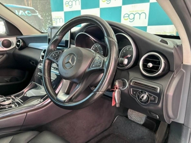 17476MercedesBenz009-th.jpg