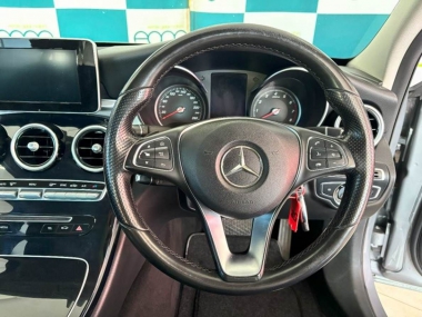 17476MercedesBenz010-th.jpg