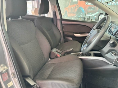17481SuzukiBaleno006-th.jpg