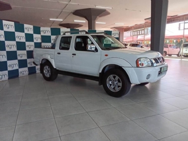 2018 Nissan Hardbody NP300 2.4i Hi-Rider Double Cab - ABS,AIRCON,ELECTRIC WINDOWS,TOWBAR,AIRBAGS,ALARM,PARTIAL-SERVICE RECORD,RADIO,USB,AUX. Finance available, Trade-ins welcome, Delivery country wide, T&C'S apply!!!